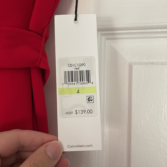 Calvin Klein Belted Short Sleeve Jumpsuit in Red w Gold Zipper & Pockets - Picture 5 of 12